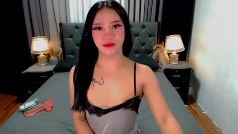 bea takashi  online show from June 10, 10:03 am