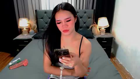 bea takashi  online show from June 17, 3:24 pm