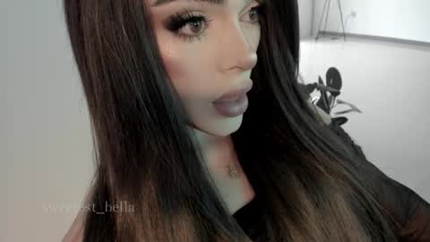 Bella online show from March 12, 10:15 pm