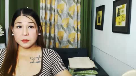 Snapshot of sweetflavor4uxxx chatting on January 6, 12:13 pm GoddessAira4uTS online show from January 6, 12:13 pm