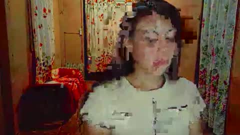 sweetgirllucy24xx online show from April 8, 7:15 pm