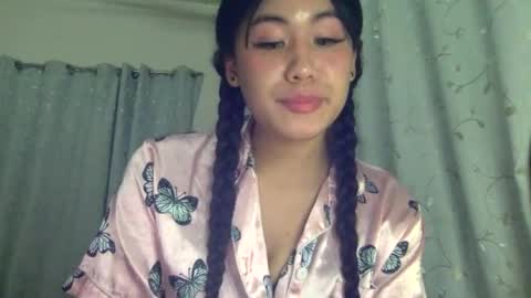 sweetgirllucy24xx online show from June 13, 8:31 pm