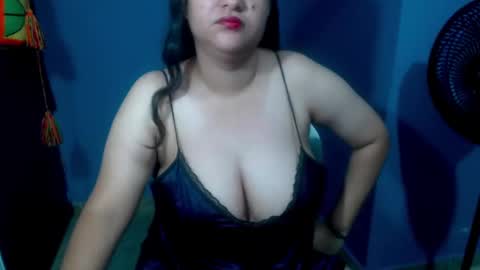 sweetkelly19 online show from September 17, 12:21 pm