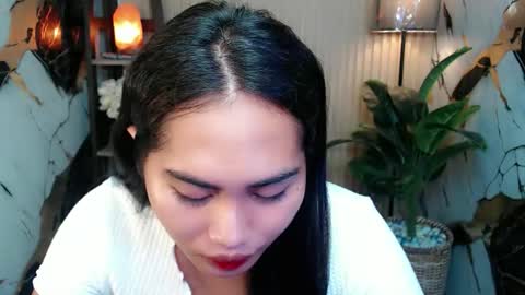   online show from February 8, 11:44 pm