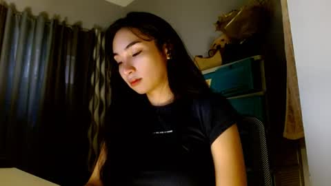 Lilly online show from July 30, 3:16 am