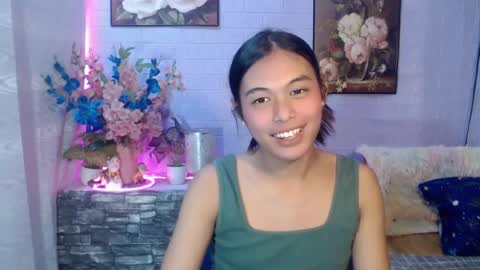 sweetsamyog online show from July 18, 4:03 pm