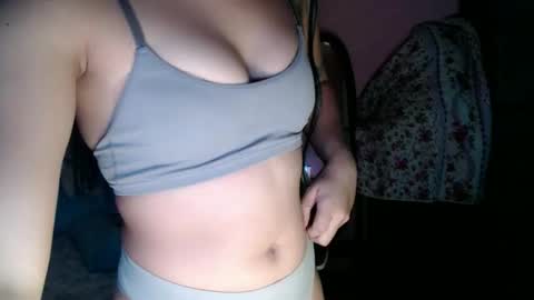 Sweetseduction98 online show from May 8, 2:52 am