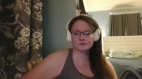 sylviexxxfun online show from June 4, 2:03 am