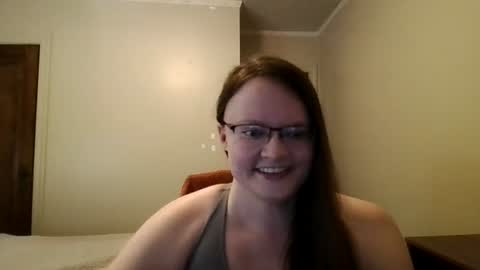 sylviexxxfun online show from June 25, 2:53 am