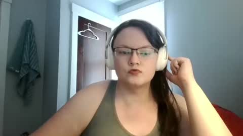 sylviexxxfun online show from July 24, 7:44 pm