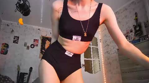 Milena Kuprianova online show from June 23, 8:33 am