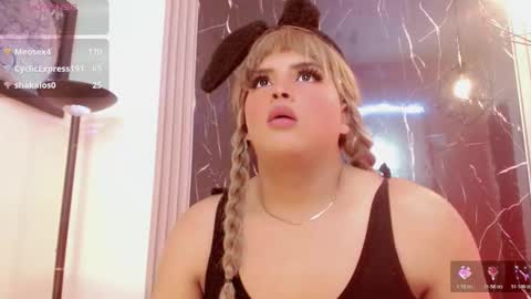 taylor__smith_ online show from March 24, 4:56 pm