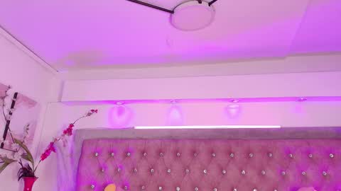 Sofia online show from November 25, 1:35 pm