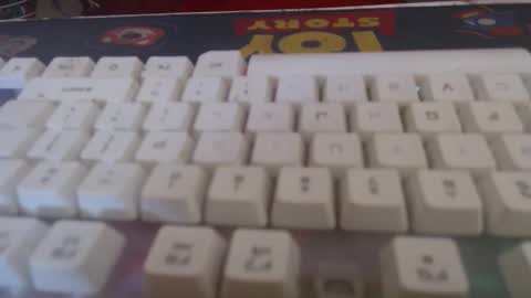 tessa0943 online show from November 24, 1:46 pm