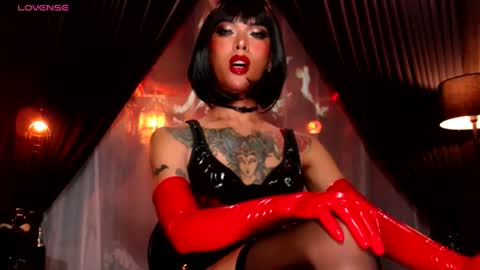 Thalia Saint online show from August 3, 6:46 am