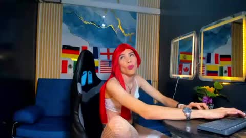 thamara_roberts online show from June 27, 12:33 pm