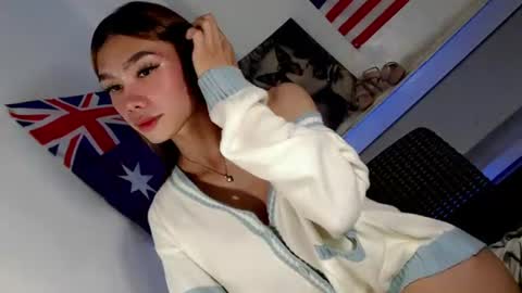 laisa online show from June 22, 6:16 pm