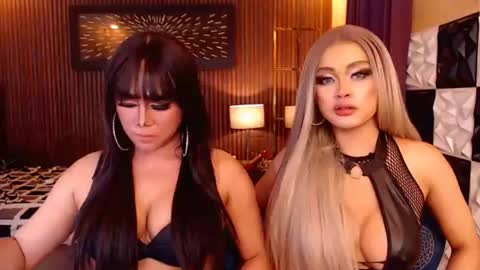 Paula online show from July 28, 6:20 pm