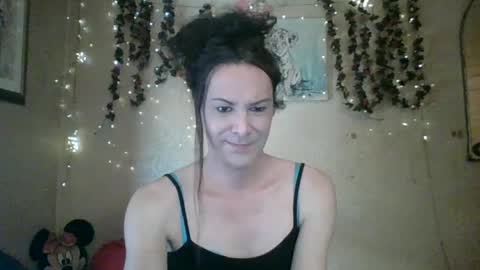 sillymillie0 online show from June 23, 5:43 pm