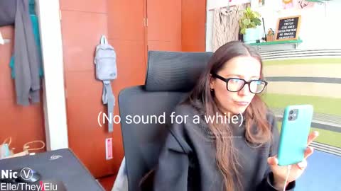 Nicole   TheyElleElu online show from March 19, 6:52 pm