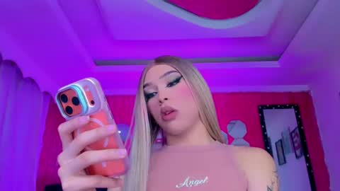 tiffanymackensyy69 online show from June 16, 2:36 am