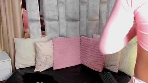 Tina noa online show from October 14, 11:44 am
