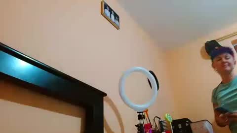 Blue online show from June 22, 10:28 pm