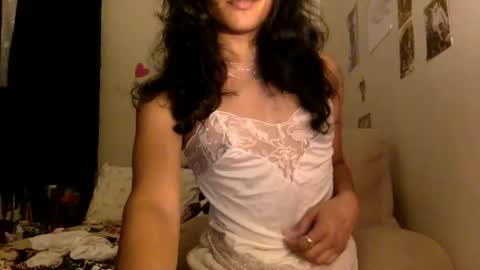 transamoure online show from February 2, 5:28 am