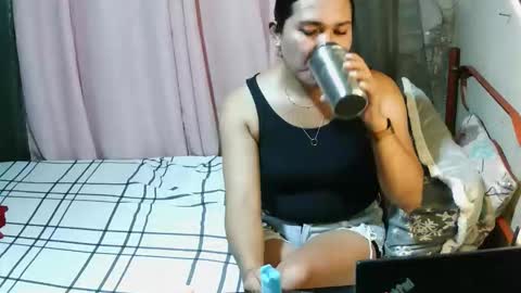 transhottie28 online show from November 14, 10:45 am