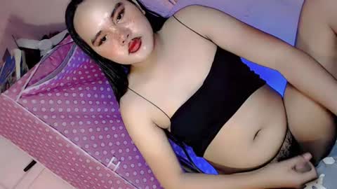 transslutty1 online show from July 10, 5:44 am
