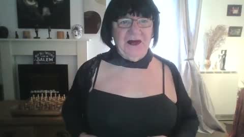 Snapshot of trinity1011 chatting on February 21, 9:45 am trinity1011 online show from February 21, 9:45 am