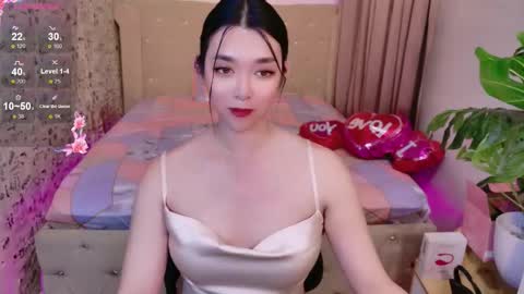 ts_yoshi_ online show from February 17, 9:17 am