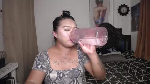 tsamandaxxx online show from August 9, 6:40 am