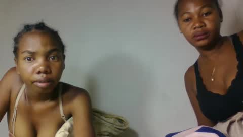 tsaraflorida online show from November 25, 1:07 am