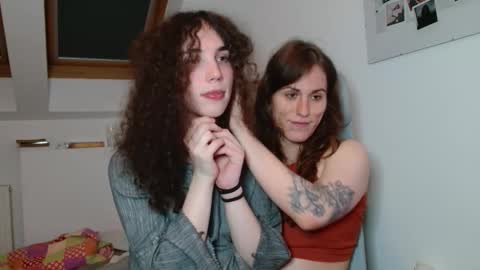 Snapshot of tsbubbles760 chatting on October 16, 8:30 pm TSBubbles online show from October 16, 8:30 pm