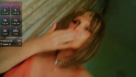 Annika online show from June 3, 2:33 pm
