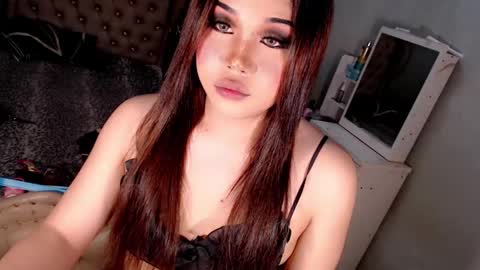 jayvie online show from December 1, 6:43 pm