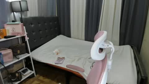 tsuncutmargauxx online show from June 5, 7:14 am