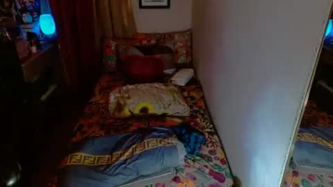 Tsyummydickx online show from January 17, 2:19 am