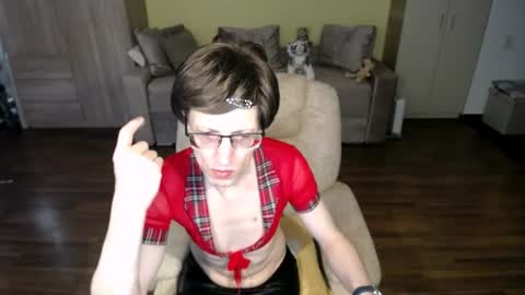 Clementine online show from July 5, 8:54 am