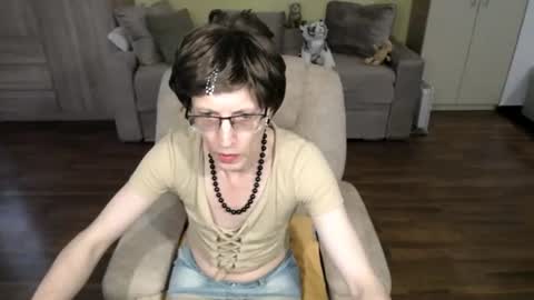 Clementine online show from July 24, 10:03 am