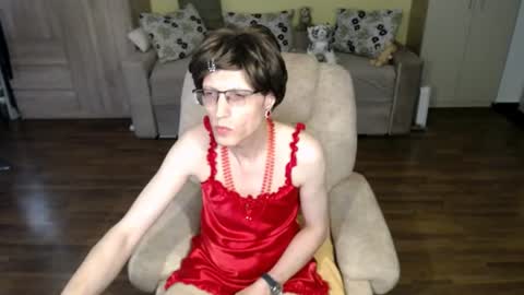 Clementine online show from July 28, 12:48 pm