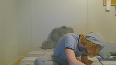 Snapshot of tyyyler93 chatting on January 14, 5:19 am TylerAlternative online show from January 14, 5:19 am