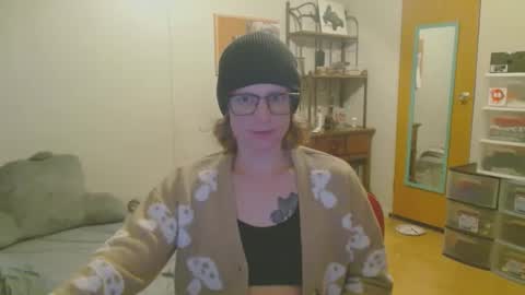 Snapshot of tyyyler93 chatting on February 6, 5:25 am TylerAlternative online show from February 6, 5:25 am