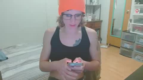 Snapshot of tyyyler93 chatting on February 14, 4:15 am TylerAlternative online show from February 14, 4:15 am