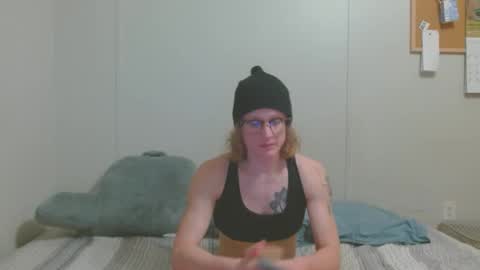 Snapshot of tyyyler93 chatting on February 25, 6:03 am TylerAlternative online show from February 25, 6:03 am