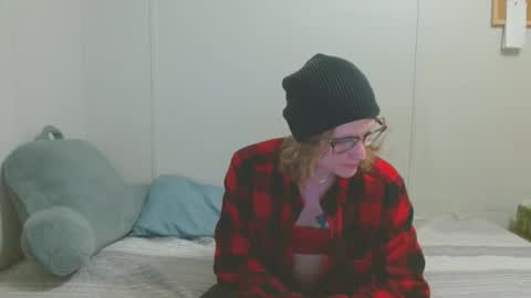 Snapshot of tyyyler93 chatting on March 2, 2:30 am TylerAlternative online show from March 2, 2:30 am