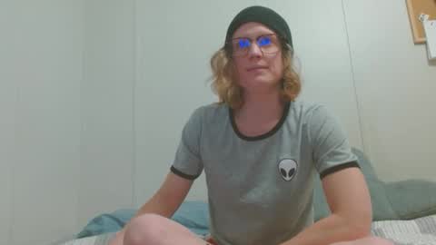 Snapshot of tyyyler93 chatting on March 4, 3:22 am TylerAlternative online show from March 4, 3:22 am