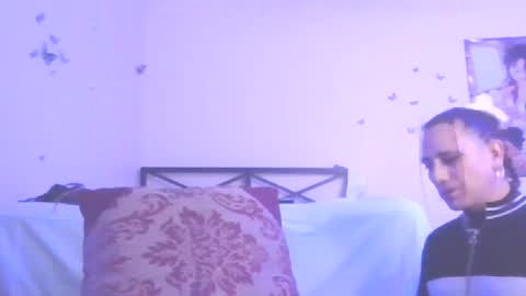 Snapshot of uandme_baby chatting on February 23, 4:13 pm Azelia B online show from February 23, 4:13 pm