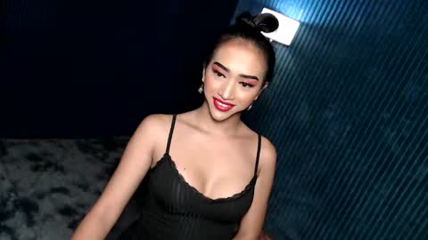 kylie online show from June 10, 11:26 pm